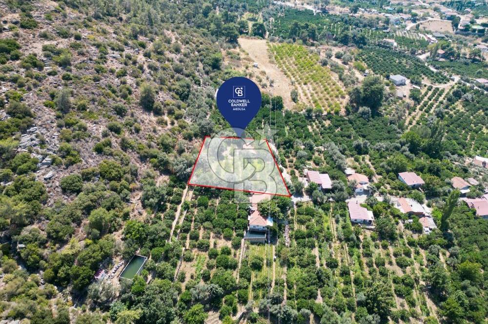 Menderes özderede denize yakın konumda 2213m2  Tarla