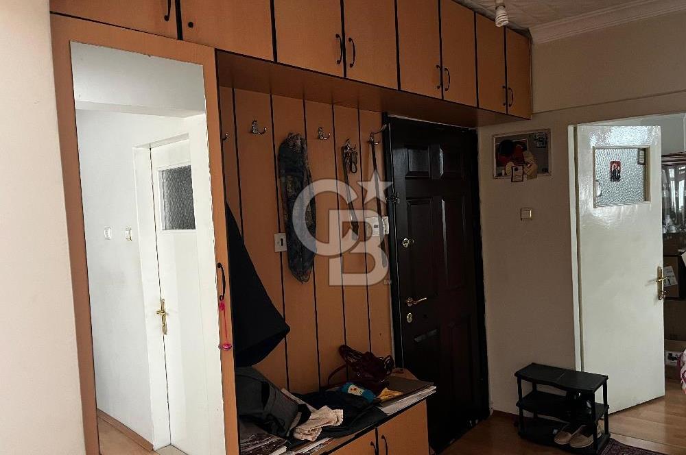 ERGAZİ MAHALLESİ AKÇAKENT SİTESİ 3+1 BOŞ BAKIMLI SATILIK DAİRE