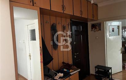 ERGAZİ MAHALLESİ AKÇAKENT SİTESİ 3+1 BOŞ BAKIMLI SATILIK DAİRE