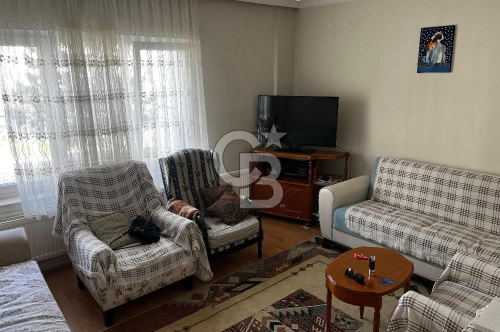 ERGAZİ MAHALLESİ AKÇAKENT SİTESİ 3+1 BOŞ BAKIMLI SATILIK DAİRE