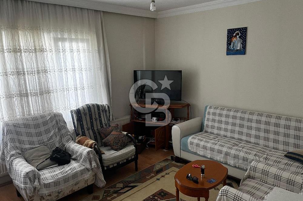ERGAZİ MAHALLESİ AKÇAKENT SİTESİ 3+1 BOŞ BAKIMLI SATILIK DAİRE