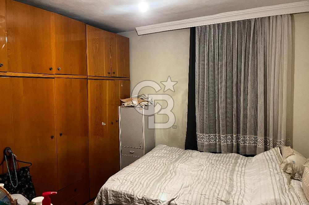 ERGAZİ MAHALLESİ AKÇAKENT SİTESİ 3+1 BOŞ BAKIMLI SATILIK DAİRE