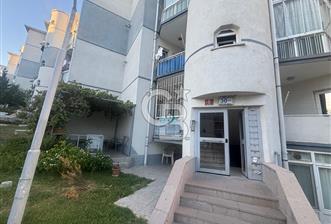 ERGAZİ MAHALLESİ AKÇAKENT SİTESİ 3+1 BOŞ BAKIMLI SATILIK DAİRE