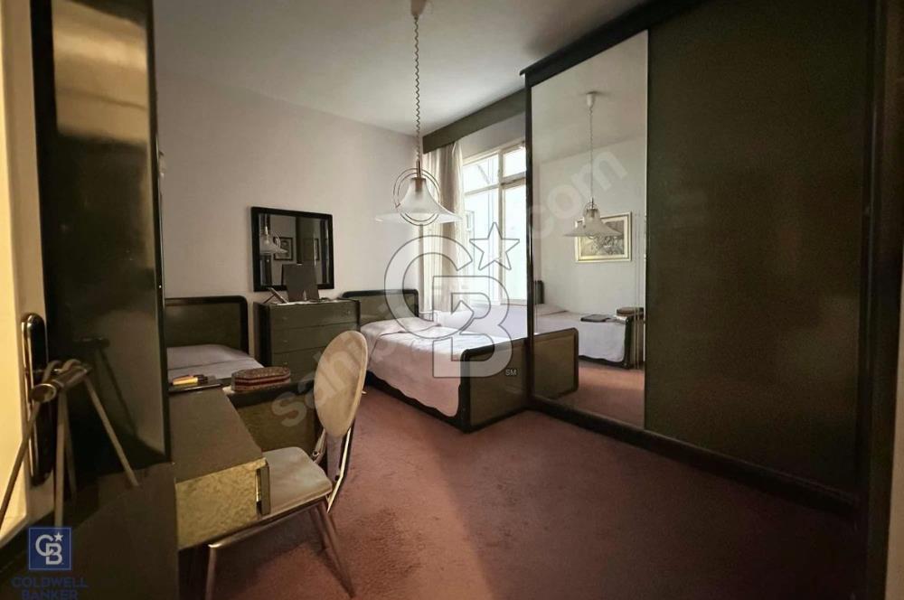 CADDEBOSTAN BAĞDAT CADDESİ ÜZERİNDE OFİS&İŞYERİ KİRALIK 3+1