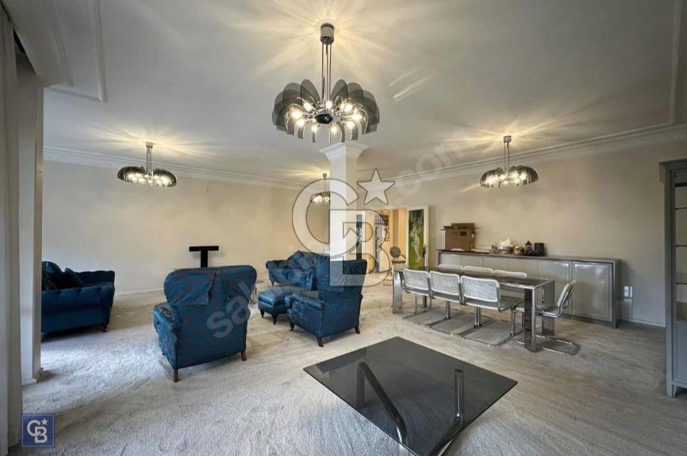 CADDEBOSTAN BAĞDAT CADDESİ ÜZERİNDE OFİS&İŞYERİ KİRALIK 3+1