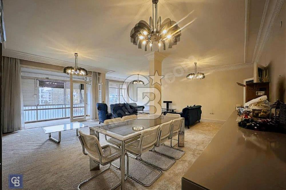 CADDEBOSTAN BAĞDAT CADDESİ ÜZERİNDE OFİS&İŞYERİ KİRALIK 3+1