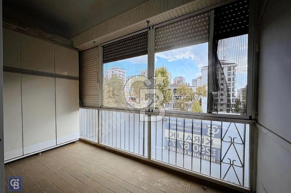 CADDEBOSTAN BAĞDAT CADDESİ ÜZERİNDE OFİS&İŞYERİ KİRALIK 3+1