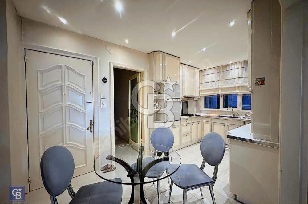 CADDEBOSTAN BAĞDAT CADDESİ ÜZERİNDE OFİS&İŞYERİ KİRALIK 3+1