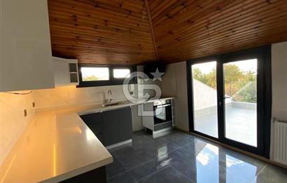 Kalamış'ta Park ve Deniz Manzaralı Teraslı Kiralık Daire