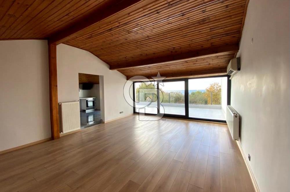 Kalamış'ta Park ve Deniz Manzaralı Teraslı Kiralık Daire