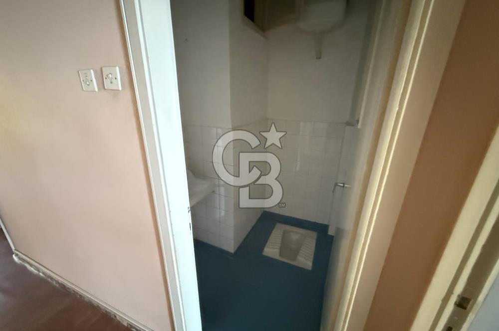 İZMİT İNÖNÜ CADDESİNDE MANZARALI ARAKAT SATILIK 120M2 DAİRE