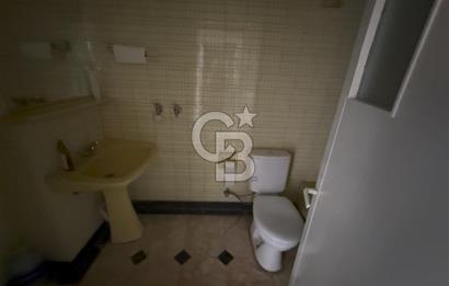 İZMİT İNÖNÜ CADDESİNDE MANZARALI ARAKAT SATILIK 120M2 DAİRE