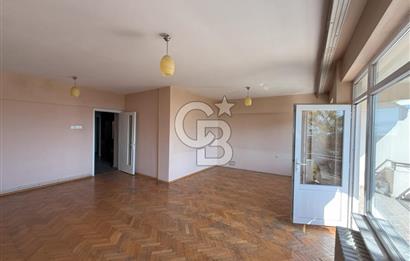 İZMİT İNÖNÜ CADDESİNDE MANZARALI ARAKAT SATILIK 120M2 DAİRE
