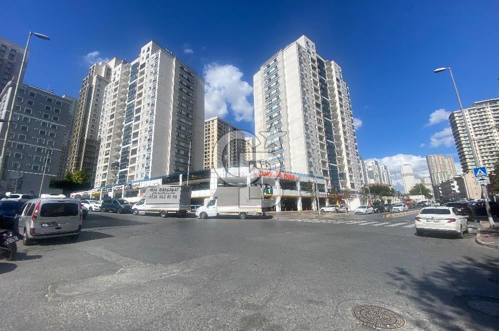 ESENYURT MEHTERÇEŞME ÇİFT KATLI SATILIK 200 m² DÜKKAN!