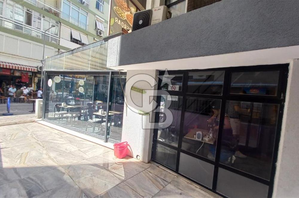  İzmir Bostanlı’da Satılık Çift Dükkan  Yüksek Tabela Değeri!