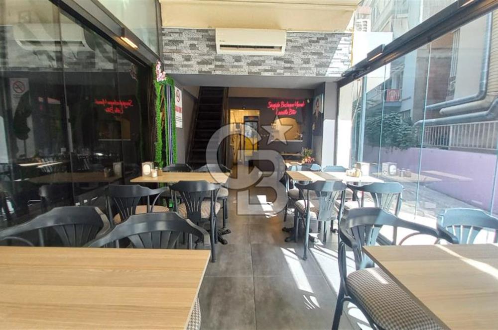  İzmir Bostanlı’da Satılık Çift Dükkan  Yüksek Tabela Değeri!