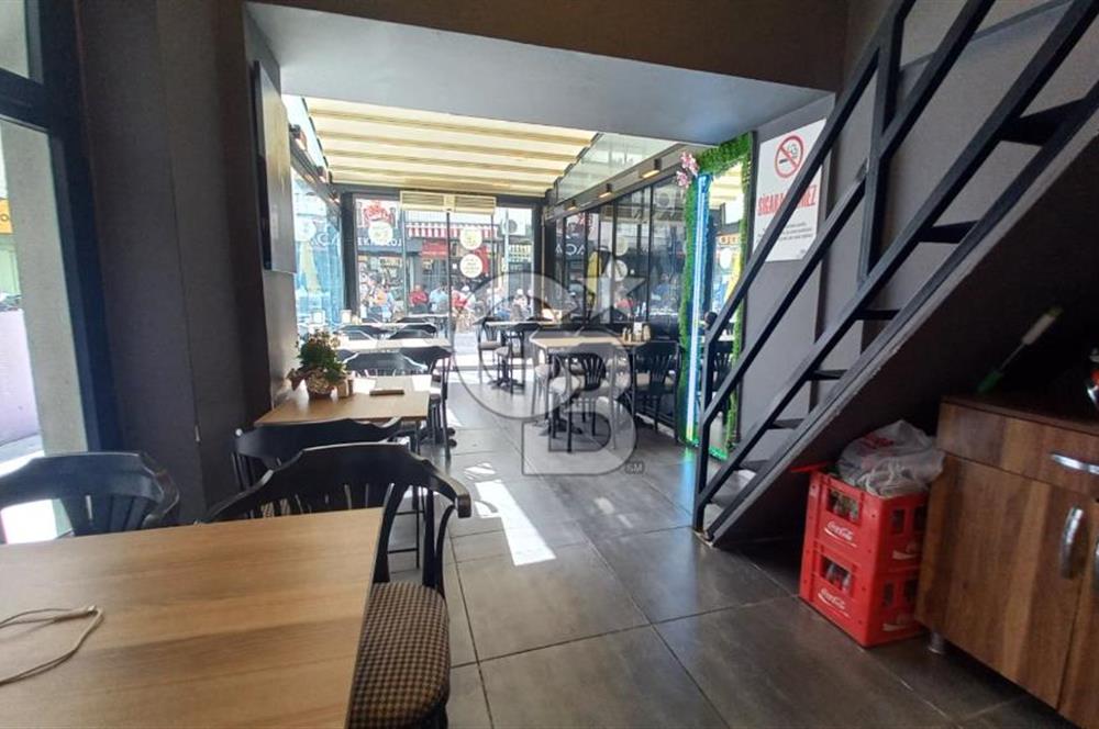 İzmir Bostanlı’da Satılık Çift Dükkan  Yüksek Tabela Değeri!