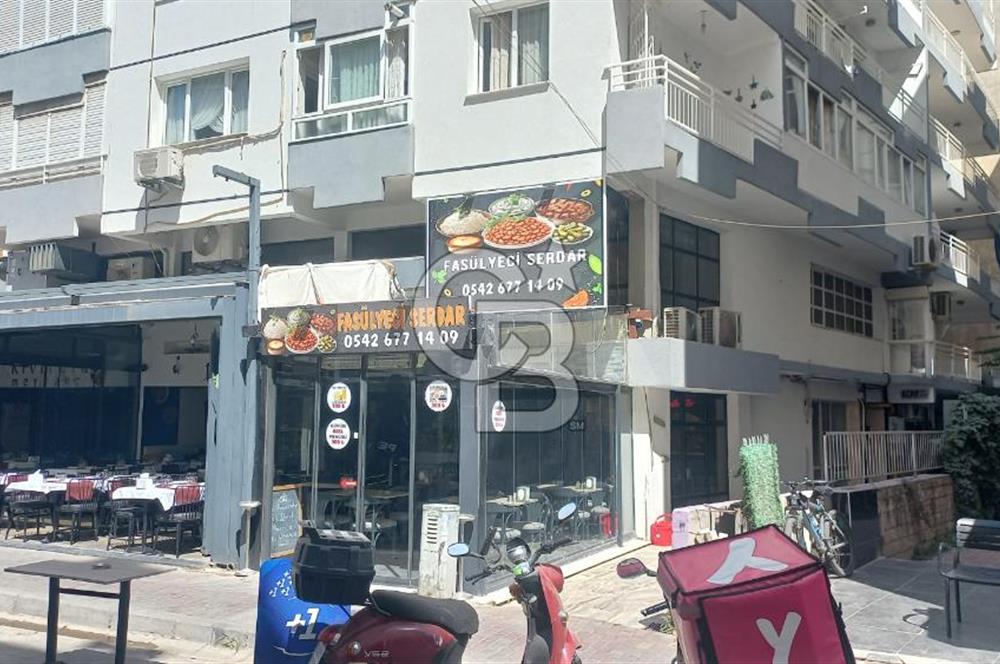  İzmir Bostanlı’da Satılık Çift Dükkan  Yüksek Tabela Değeri!