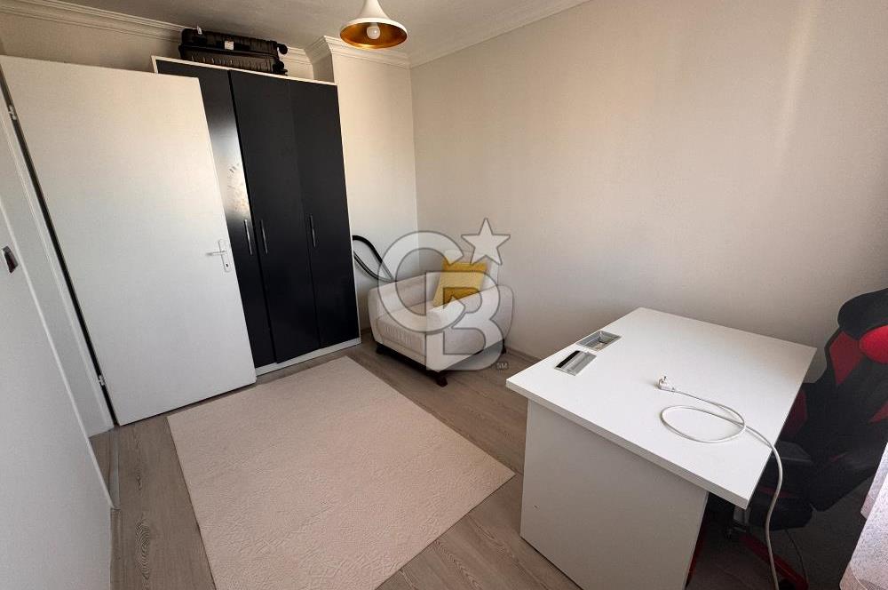 Narlıdere Narbel Sitesinde Doğa ve Deniz Manzaralı Eşyalı Daire