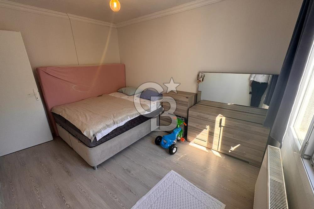 Narlıdere Narbel Sitesinde Doğa ve Deniz Manzaralı Eşyalı Daire