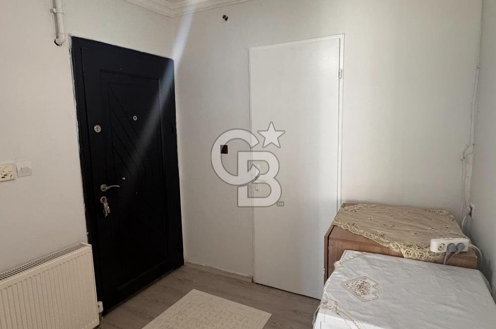 Narlıdere Narbel Sitesinde Doğa ve Deniz Manzaralı Eşyalı Daire