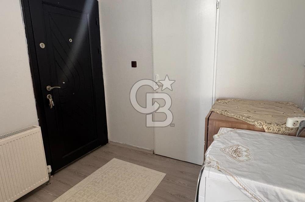 Narlıdere Narbel Sitesinde Doğa ve Deniz Manzaralı Eşyalı Daire
