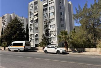 Narlıdere Narbel Sitesinde Doğa ve Deniz Manzaralı Eşyalı Daire