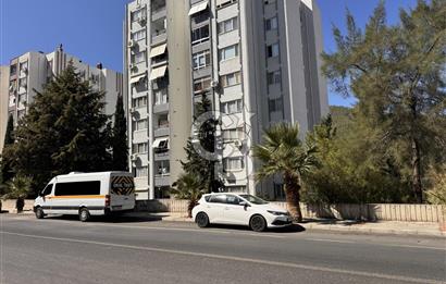Narlıdere Narbel Sitesinde Doğa ve Deniz Manzaralı Eşyalı Daire
