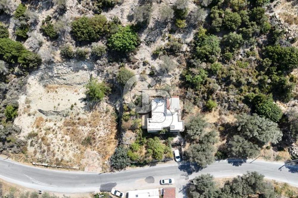 Denize Yakın, Doğa İçinde Karaburun'da Satılık Müstakil Ev