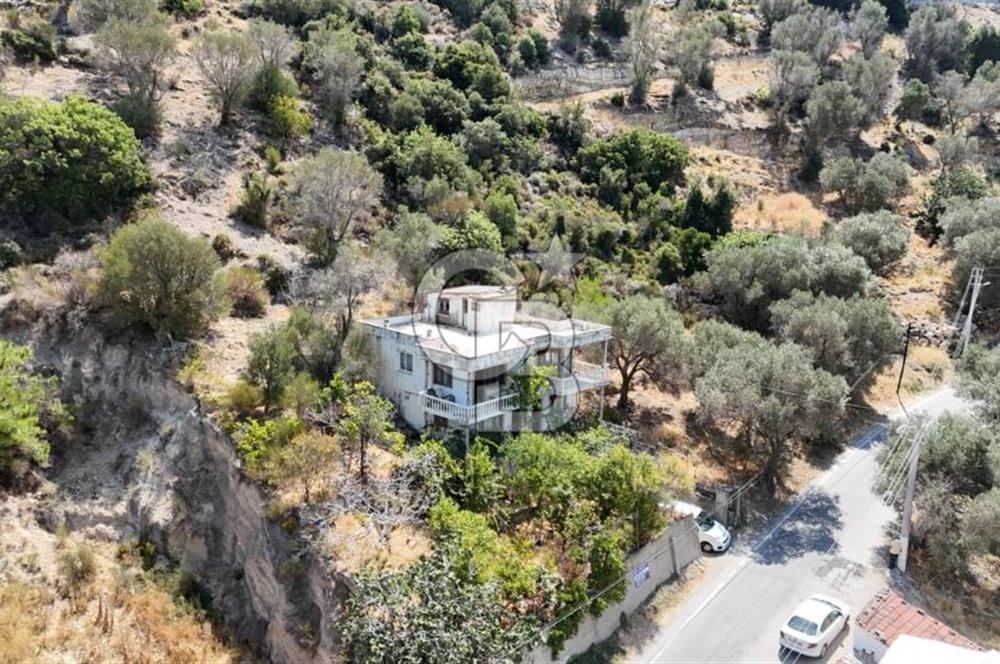 Denize Yakın, Doğa İçinde Karaburun'da Satılık Müstakil Ev