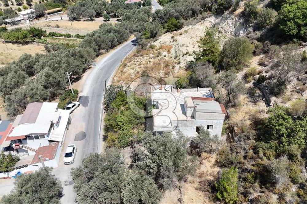 Denize Yakın, Doğa İçinde Karaburun'da Satılık Müstakil Ev