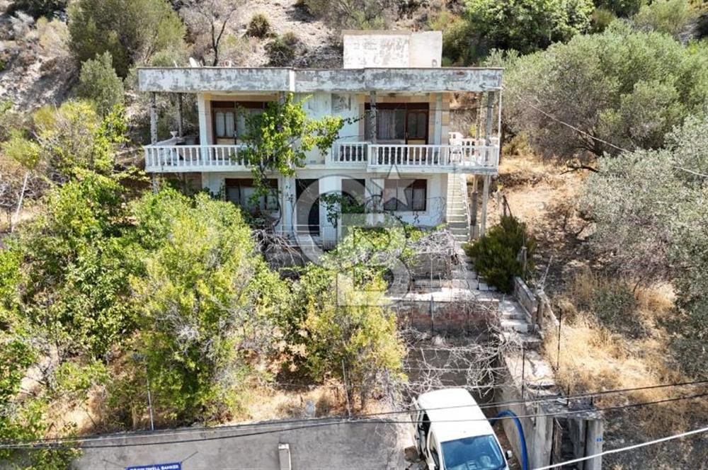 Denize Yakın, Doğa İçinde Karaburun'da Satılık Müstakil Ev