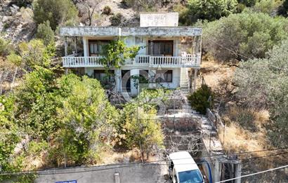 Denize Yakın, Doğa İçinde Karaburun'da Satılık Müstakil Ev