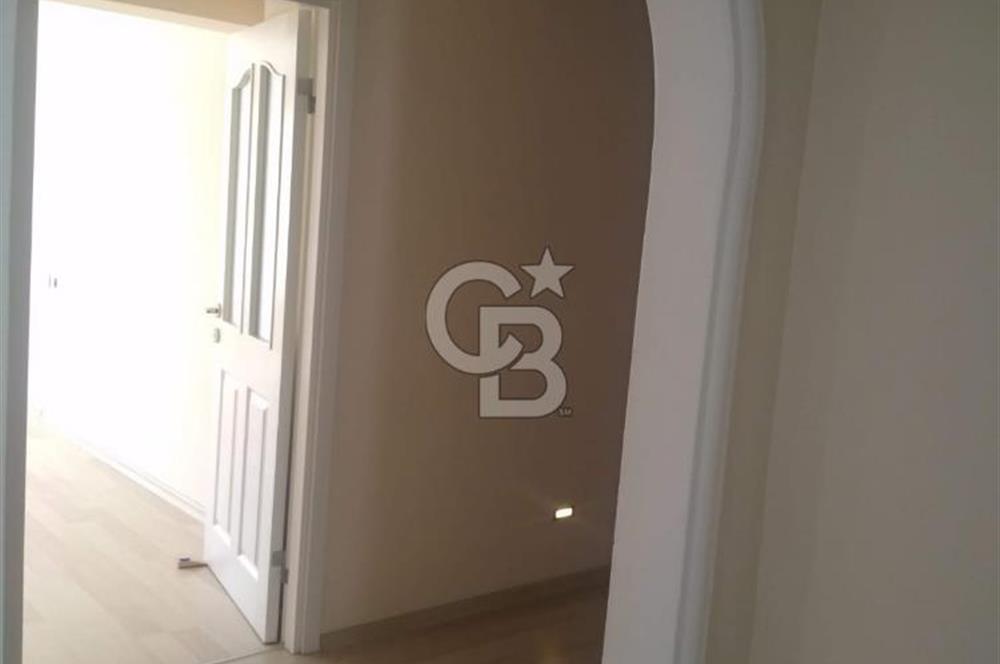 CADDE ÜZERİ MÜKEMMEL KONUM YAPILI 3+1 GENİŞ FERAH KİRALIK DAİRE