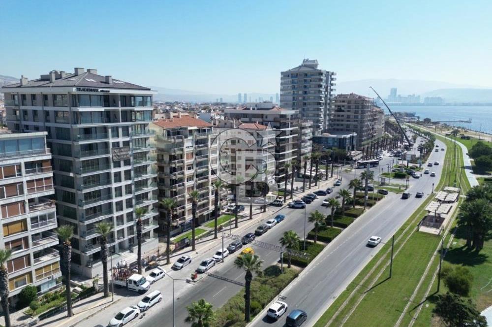 BOSTANLI SAHİLDE PANORAMİK DENİZ MANZARALI SATILIK 3+1 DAİRE