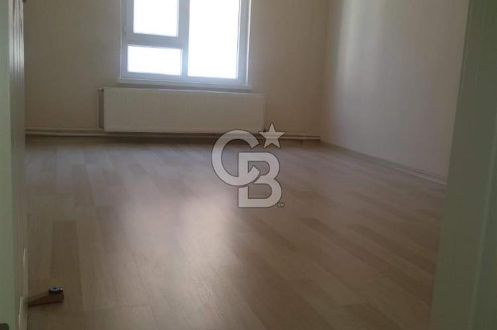 CADDE ÜZERİ MÜKEMMEL KONUM YAPILI 3+1 GENİŞ FERAH KİRALIK DAİRE