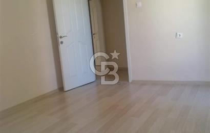 CADDE ÜZERİ MÜKEMMEL KONUM YAPILI 3+1 GENİŞ FERAH KİRALIK DAİRE