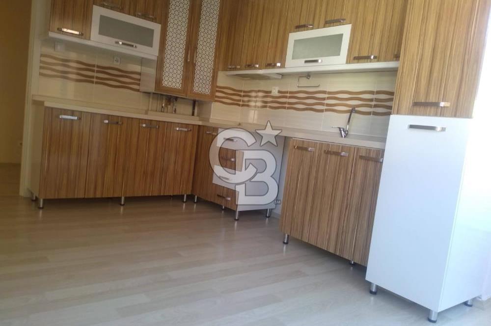 CADDE ÜZERİ MÜKEMMEL KONUM YAPILI 3+1 GENİŞ FERAH KİRALIK DAİRE