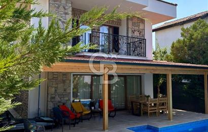 Datça Merkez Burgaz Mevkiinde Satılık Havuzlu Müstakil Villa