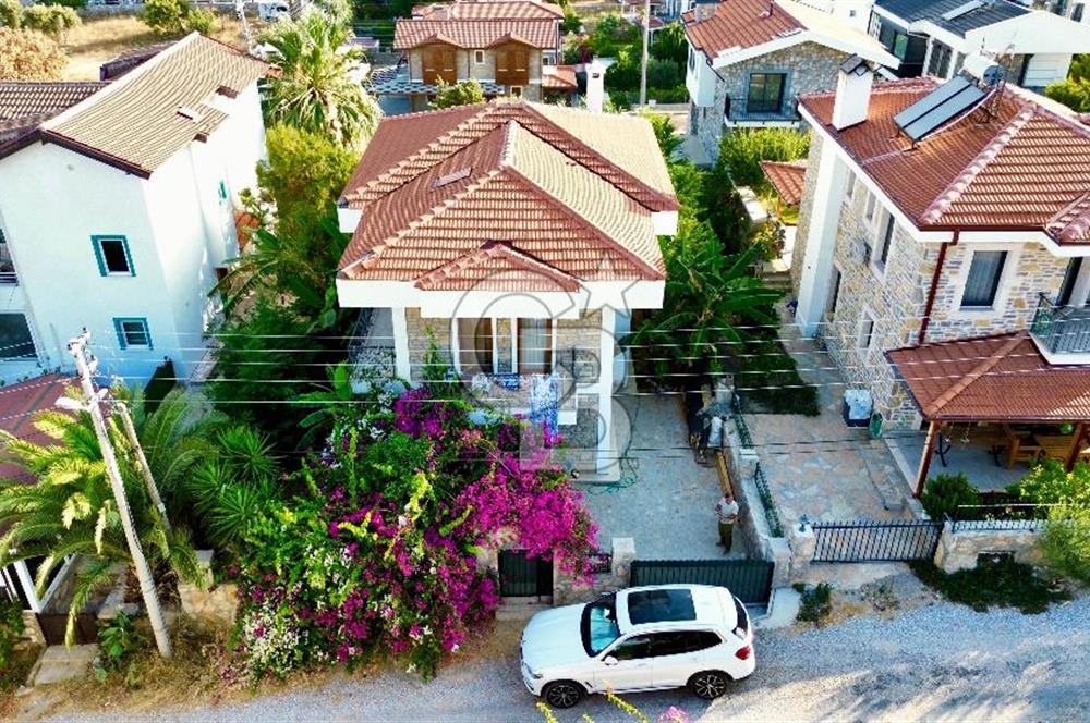 Datça Merkez Burgaz Mevkiinde Satılık Havuzlu Müstakil Villa