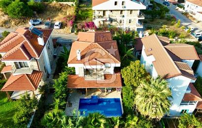 Datça Merkez Burgaz Mevkiinde Satılık Havuzlu Müstakil Villa