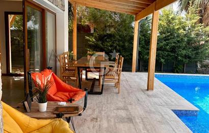 Datça Merkez Burgaz Mevkiinde Satılık Havuzlu Müstakil Villa