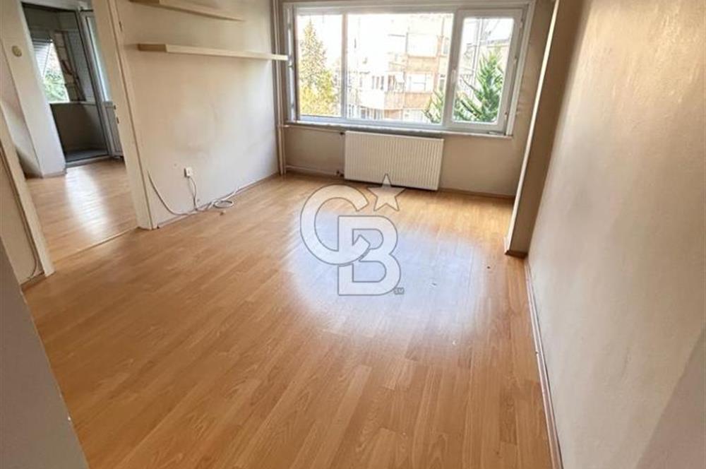 GÖZTEPE MERDİVENKÖY' de BAKIMLI, BOŞ, SATILIK ( 2+1 ) DAİRE