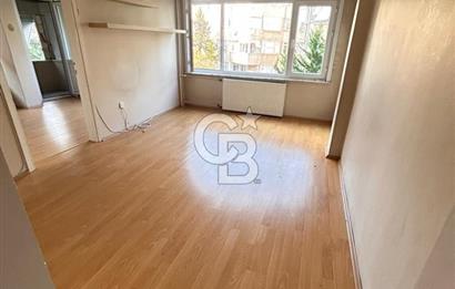 GÖZTEPE MERDİVENKÖY' de BAKIMLI, BOŞ, SATILIK ( 2+1 ) DAİRE
