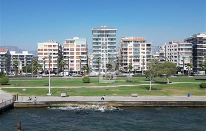 BOSTANLI SAHİLDE PANORAMİK DENİZ MANZARALI SATILIK 3+1 DAİRE