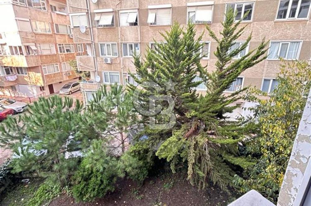GÖZTEPE MERDİVENKÖY' de BAKIMLI, BOŞ, SATILIK ( 2+1 ) DAİRE