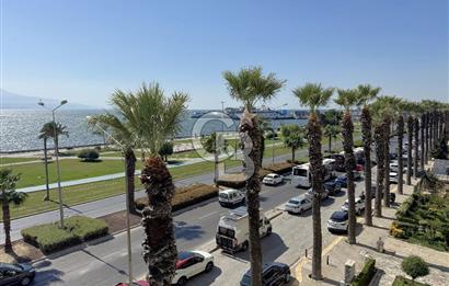 BOSTANLI SAHİLDE PANORAMİK DENİZ MANZARALI SATILIK 3+1 DAİRE
