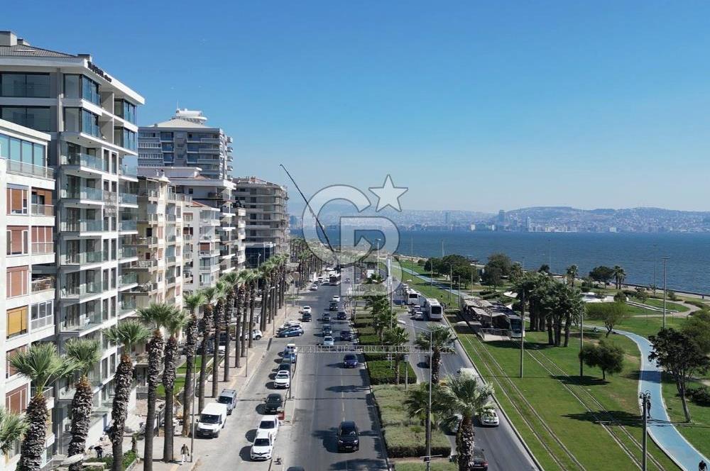 BOSTANLI SAHİLDE PANORAMİK DENİZ MANZARALI SATILIK 3+1 DAİRE
