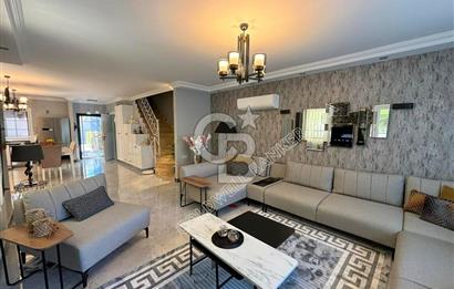 Kadınlar Denizi'nde Denize Yürüme Mesafesinde Site İçerisinde  Lüks 3+1 Villa 
