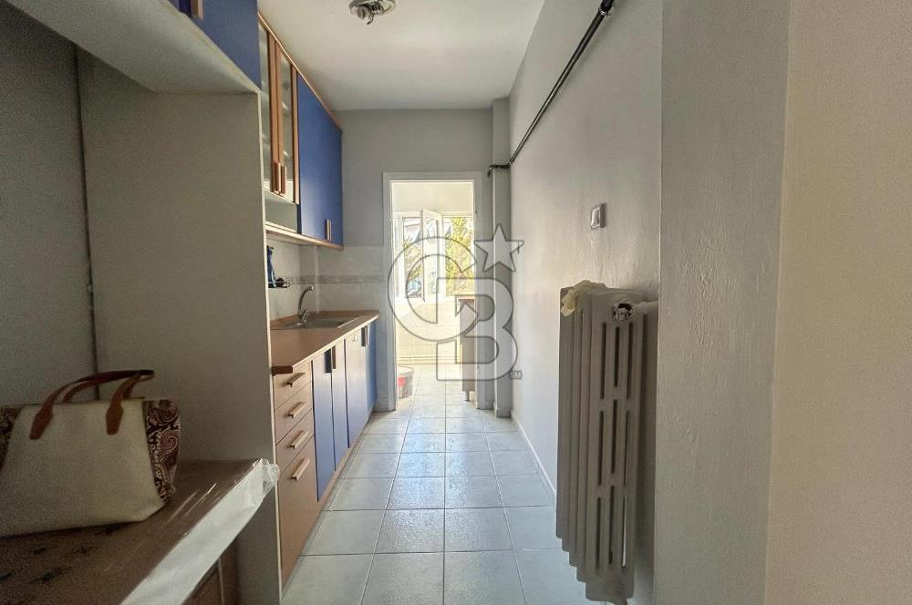 GÖZTEPE MERDİVENKÖY' de BAKIMLI, BOŞ, SATILIK ( 2+1 ) DAİRE